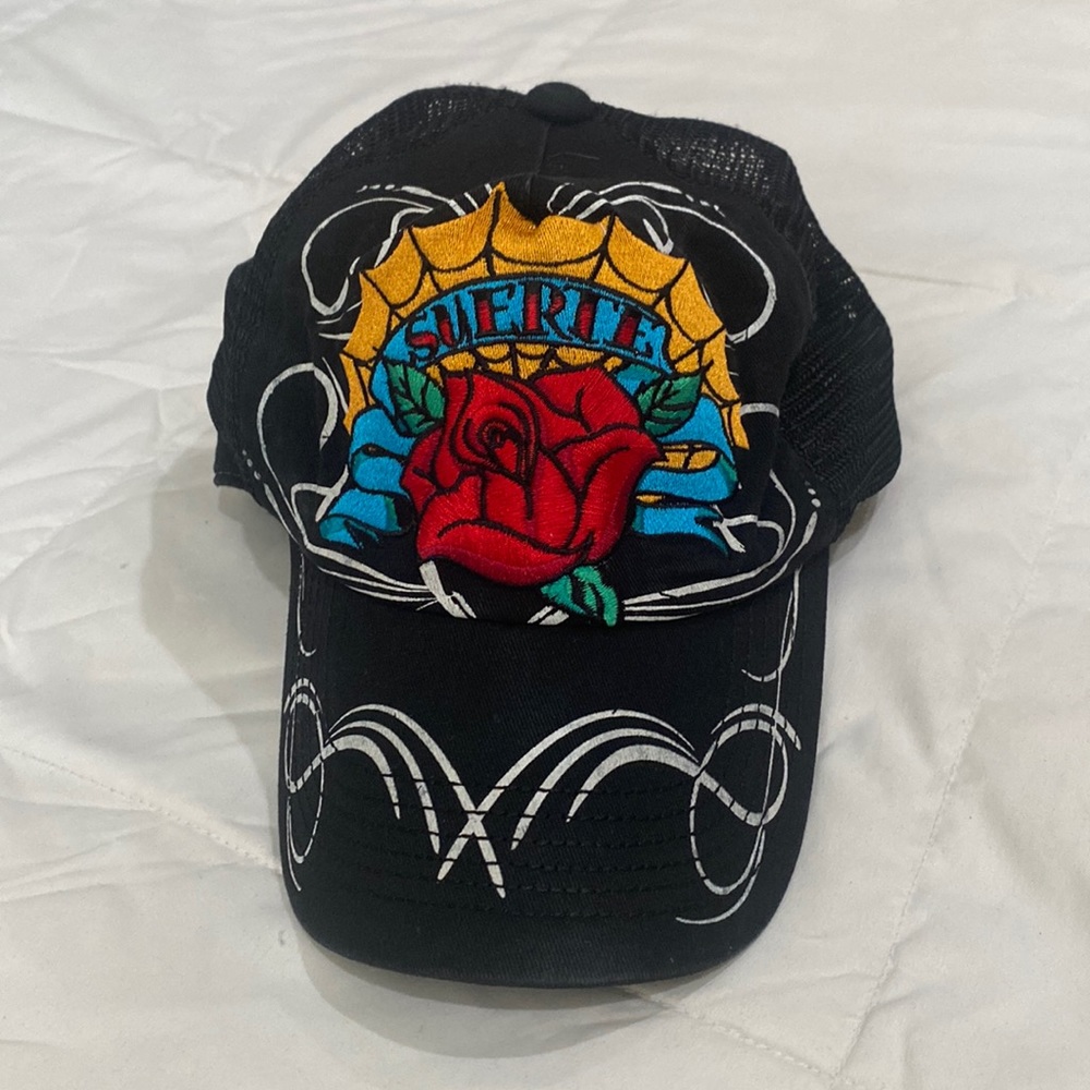 embroidered fishnet snapback